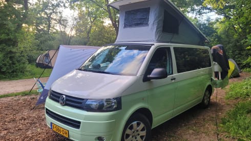 Kever – Our beautiful white VW camper