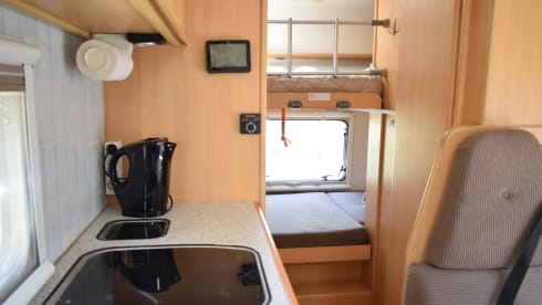 Heerlijke Familie Camper - 6p Dethleffs alcove uit 2001