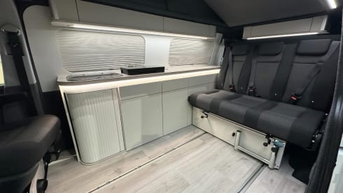 VW Campervan Auto with Hot Water 2021