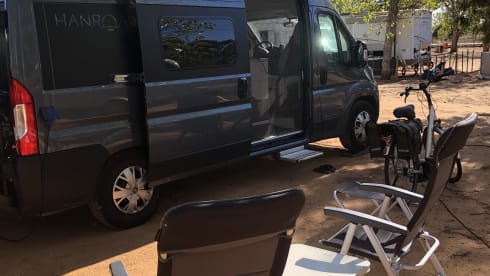 CaRo – 4p Pilote bus from 2018 (2 to 3 people)