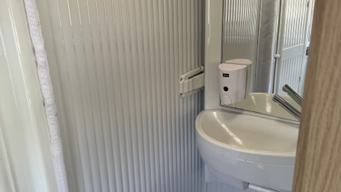 Capron Sunlight T60 – 3p Sunlight semi-integrated uit 2019
