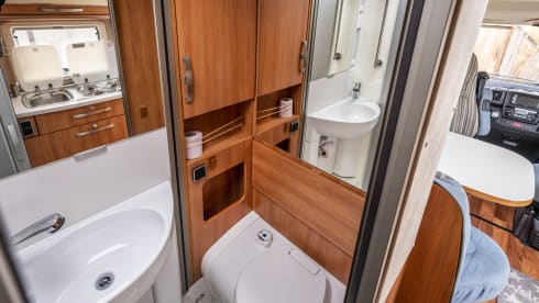 Happy Hymer family camper (automatic) for 4 people B driving license