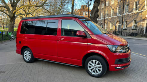 Ruby – Automatic VW T6 4 Berth Campervan with Poptop & Heater