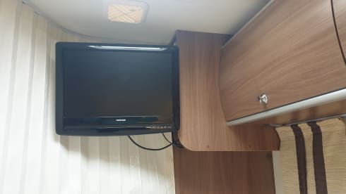 Gertie – Luxury 4 berth Burstner, fixed bed, heating, satellite TV