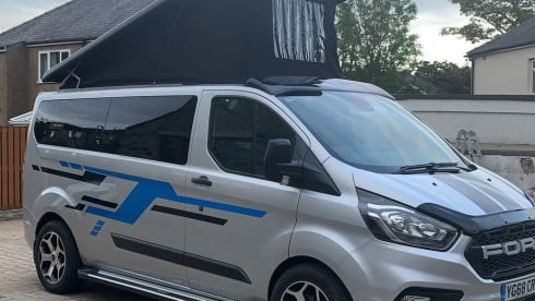 Grace – Camping-car Ford 4 places à partir de 2019