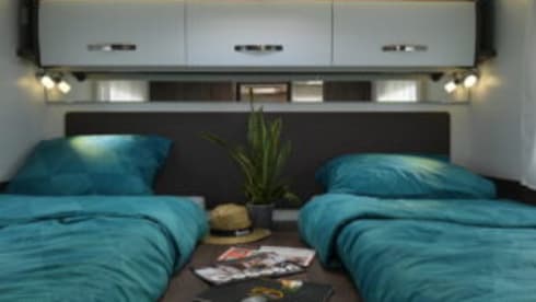 Nieuwe Benimar Cocoon 463 Black edition 
