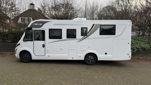 Luxury McLouis camper for 4 people 