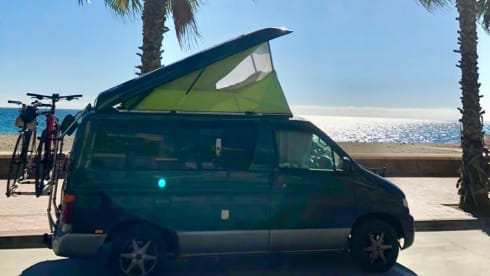 JOJO – JOJO😃PopTop🌲Sleeps2🌞Solars🌅Fridge🍻GasHob🍳Sink💧BikeWrack🚲 