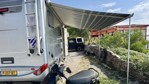 "Popeye II' – Very luxurious, spacious 4p Hymer B514 CL Silver Line, XXL garage, 160 hp