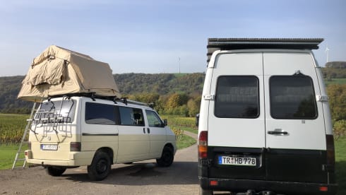 Campino – Camper with e-motorcycle + Stand up Paddle -30% discount possible