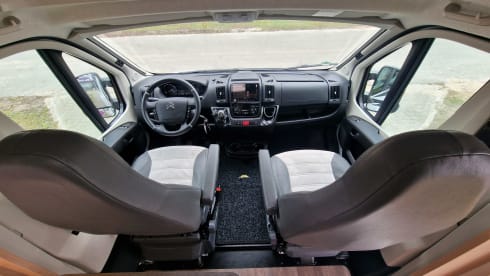 C23 – Luxe Sunlight Adventure Queensbed, 2x Airco, 165PK