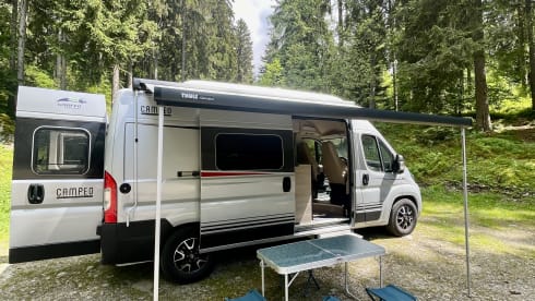 Van Burstner Campeo C600 with pop-up roof - Your tailor-made adventure!