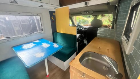 Your heart is the Light of this World – 4p Renault bus uit 2000