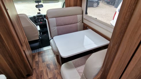 Roly 2 – Roller Team 746 - 6 Berth & 6 Travel seats - Great family vehicle  - Auto