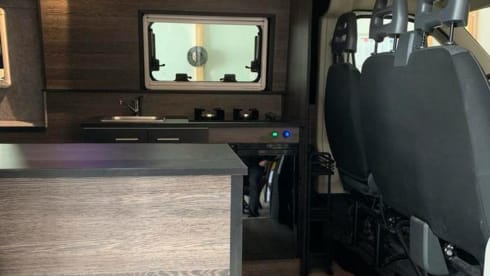 Rocky  – 2p Peugeot bus uit 2012