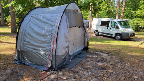 Q-bus – Compact and complete camper