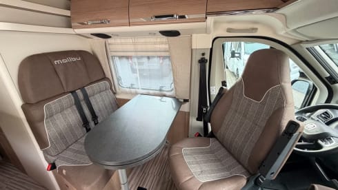 Malibu-Wohnmobil für 4 Personen ab 2024