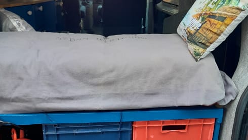 Ons bussie – 2p Volkswagen campervan uit 2013