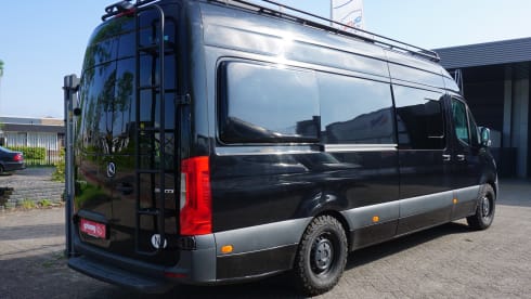 Mercedes-Benz Off Grid campervan 2019