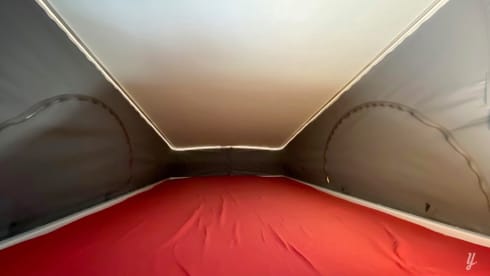 Le Fourgon Perché – A compact and comfortable converted van!