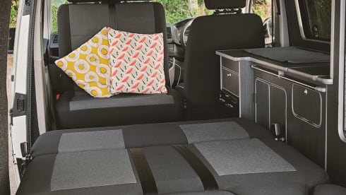 VW T6 Campervan Marcia - Your next adventure awaits.