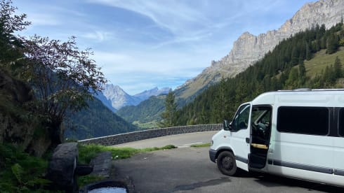 Onnie – Onnie on the Road | Offgrid Vanlife