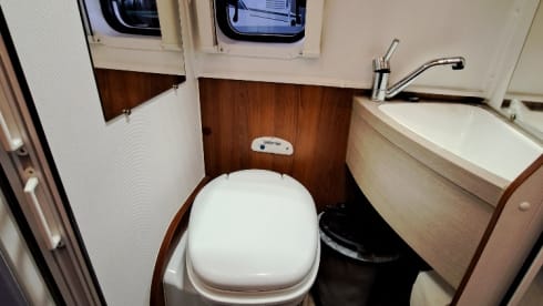 Bestie de Boxer – Compact, self-sufficient, sturdy camper van
