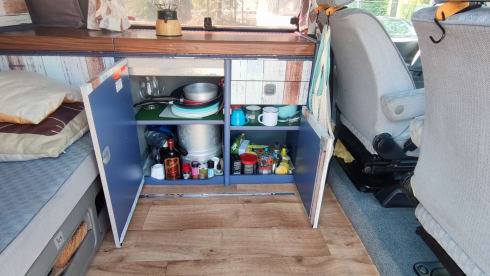 Ted – Nice Volkswagen T4 Westfalia for 3 people