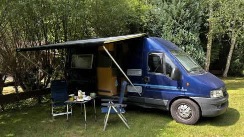 Kamper Camper – Comfortable bus camper