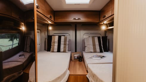 beautiful 2p Pössl bus from 2018