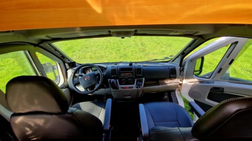 2p Fiat bus uit 2009