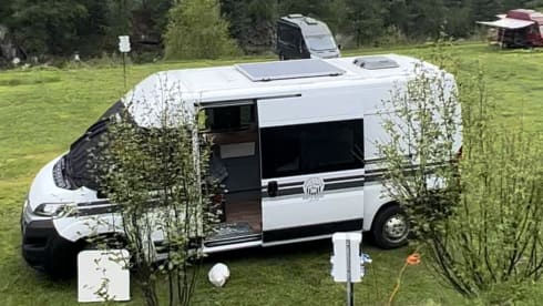 VanVenture – 3 berth Citroën campervan from 2022