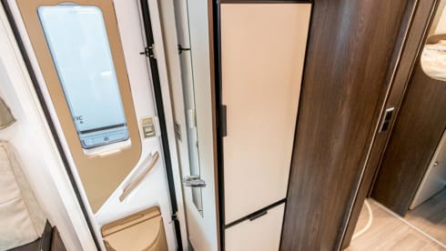 Cocoon 468 – New "2021" 4-person Cocoon 468: the comfort of home, even on the road