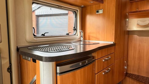 "Popeye II' – Very luxurious, spacious 4p Hymer B514 CL Silver Line, XXL garage, 160 hp