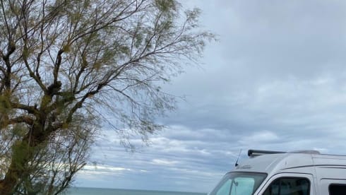 JR – RENTAL VAN MASTER VAN XS FONT VENDOME