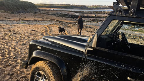 ARMSTRONG – Land Rover Defender 110 with Rooftop Tents & Awning  | Carries 5 & Sleeps 5