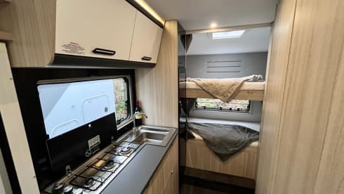 A70 DK – Motorhome SunLiving A70 DK Alkoven #Family vacation