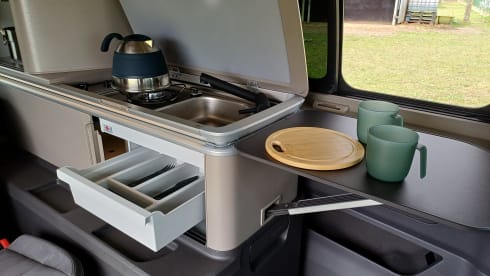 Wanderlust – 4p Volkswagen bus from 2025