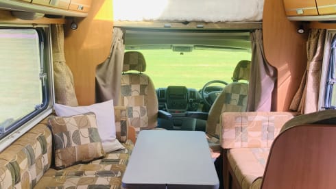 Tony – Your ultimate adventure awaits in our cosy 5-berth motorhome!