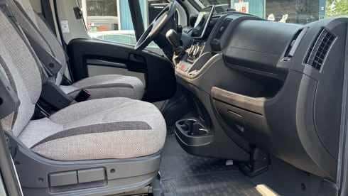 5p Knaus semi-integrated from 2019
