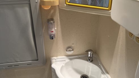 India  – Camper mansardato Miller Illinois con aria condizionata