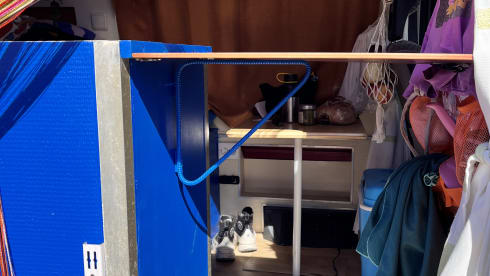 2p Peugeot Boxer bus uit 2001 - Op avontuur met Appie