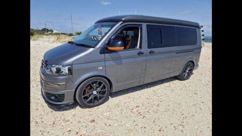 Cool Journeys – VW T5 4 berth LWB Auto Sporty Camper with bike rack