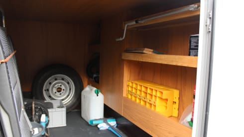 SPACIOUS LUXURY EQUIPPED CAMPER 2008