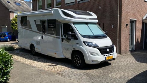 8 – luxury 4 person mclouis Carat 2022 with fixed bed in the back