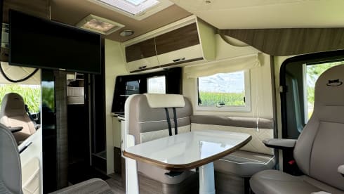 5 person McLouis family camper from 2023