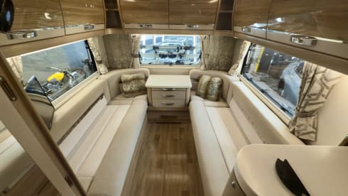 6 Berth 6 Belts - The Ultimate Family Camper 