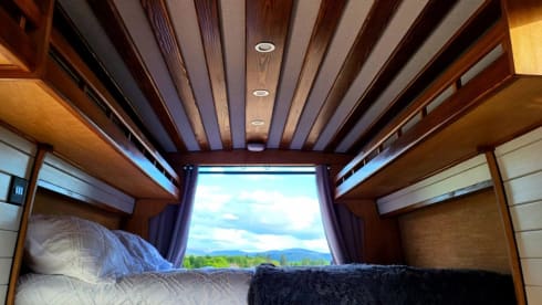 Stunning cosy Edinburgh camper, perfect for exploring Scotland