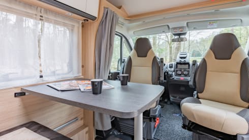 Almost new compact Sunlight (Hymer) type V66 with complete inventory