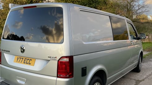 Terrence – 2 berth Volkswagen campervan from 2016